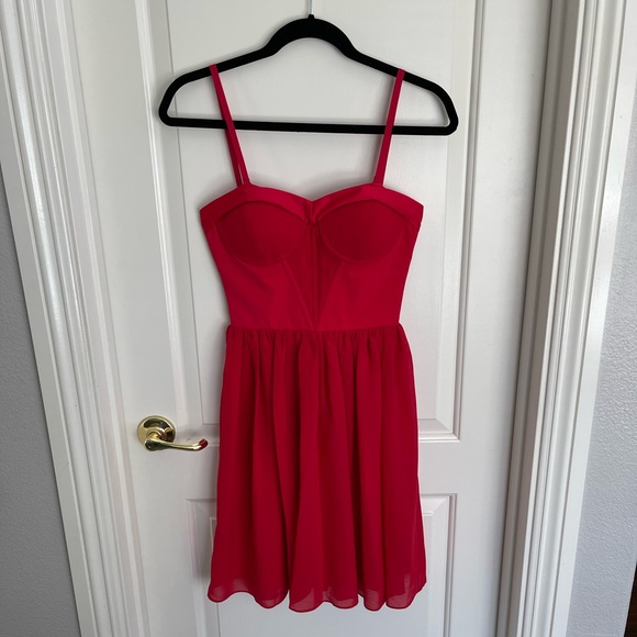 ERIN by Erin Featherston Red Dress. - Picture 1 of 4